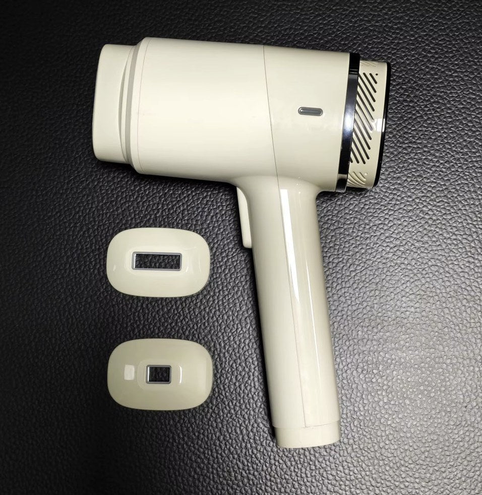 Device and two heads